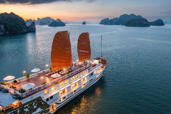 Ha Long | Indochina Sails | 1 noche