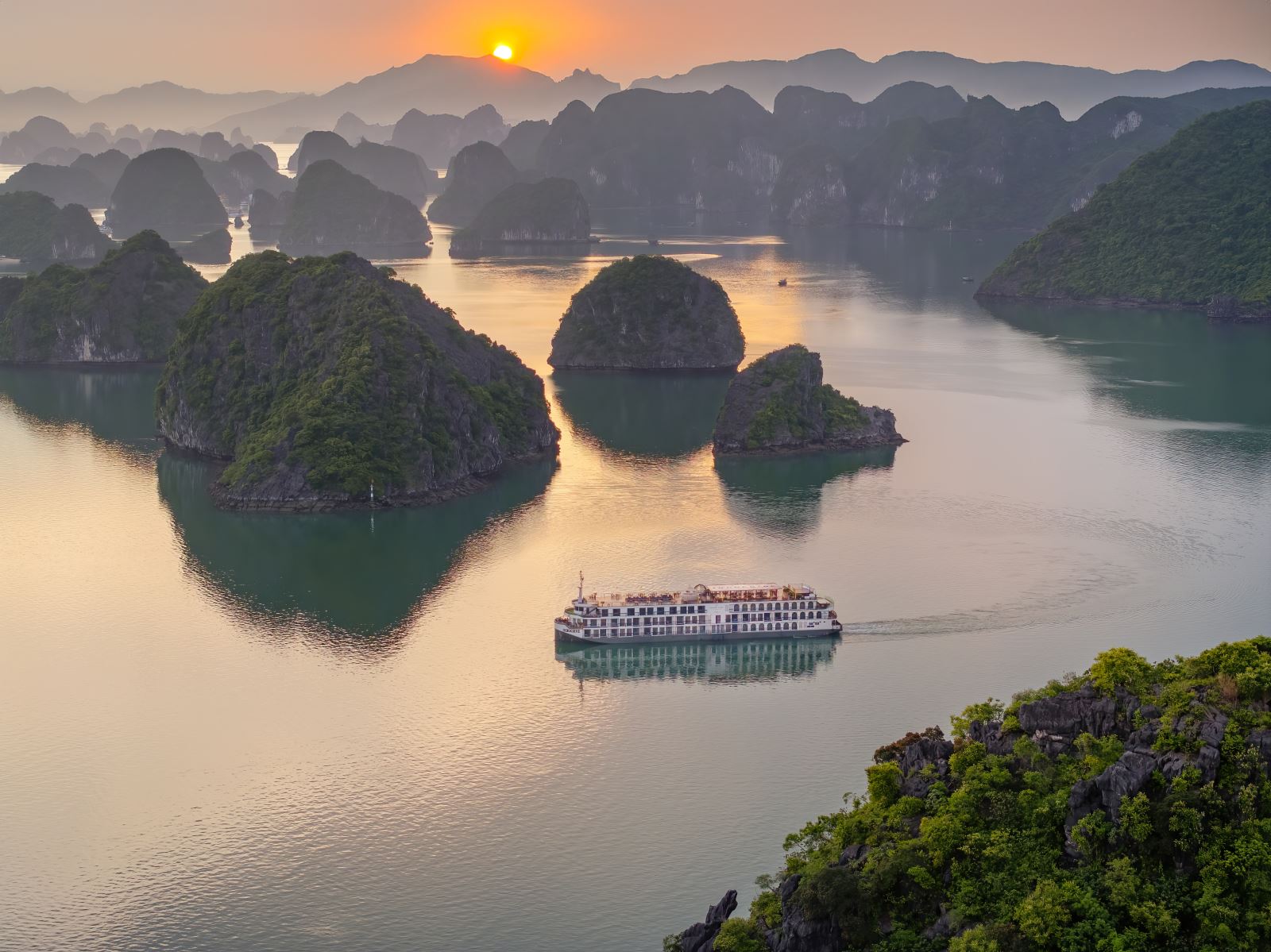 Indochine Cruise